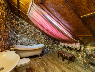 Комплекс из двух коттеджей на 50 человек