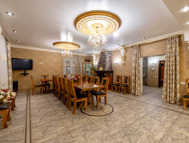 Комплекс из двух коттеджей на 50 человек