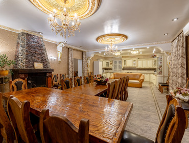 Комплекс из двух коттеджей на 50 человек