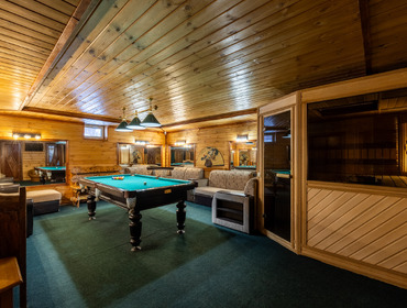 Комплекс из двух коттеджей на 50 человек