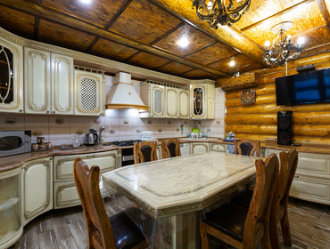 Комплекс из двух коттеджей на 50 человек