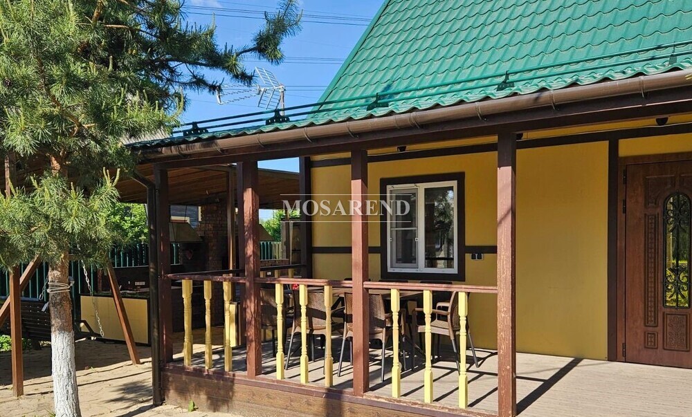 Комплекс из двух коттеджей на 16 человек