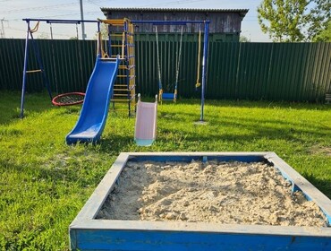 Комплекс из двух коттеджей на 16 человек