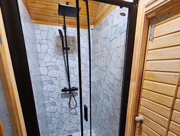Комплекс из двух коттеджей на 16 человек