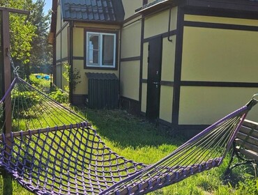 Комплекс из двух коттеджей на 16 человек