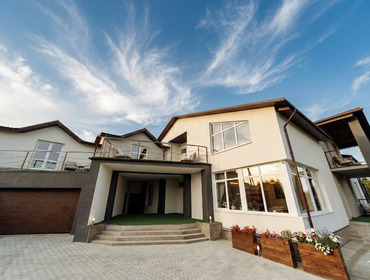 Коттедж на 80 человек