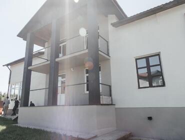 Коттедж на 80 человек