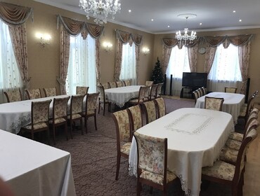 Комплекс из двух коттеджей на 65 человек