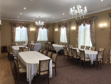 Комплекс из двух коттеджей на 65 человек