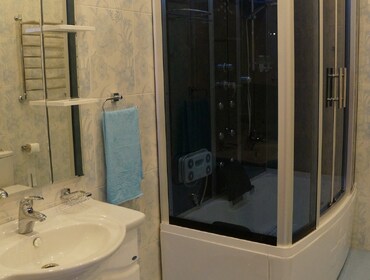 Комплекс из двух коттеджей на 65 человек