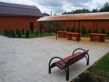 Комплекс из двух коттеджей на 65 человек