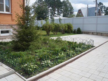 Комплекс из двух коттеджей на 65 человек