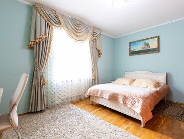 Комплекс из двух коттеджей на 65 человек