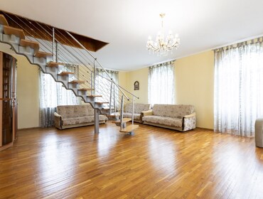 Комплекс из двух коттеджей на 65 человек