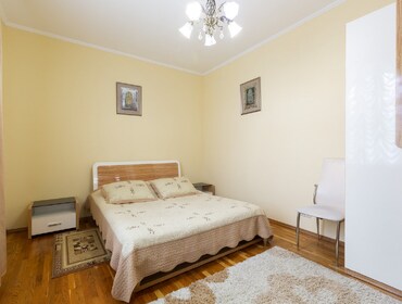 Комплекс из двух коттеджей на 65 человек