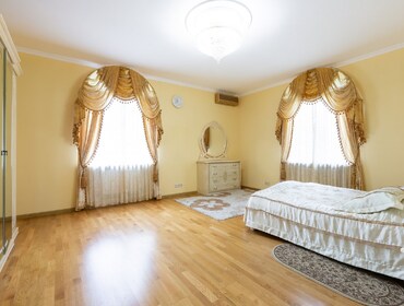 Комплекс из двух коттеджей на 65 человек