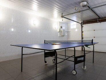 Комплекс из двух коттеджей на 65 человек