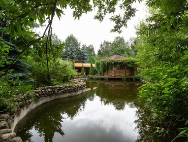 Комплекс из двух коттеджей на 65 человек