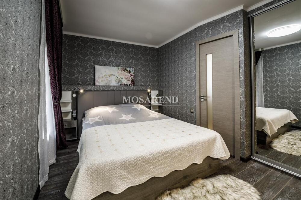 2 коттеджа на одном участке на 25 человек