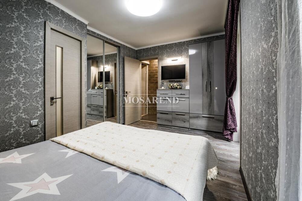 2 коттеджа на одном участке на 25 человек