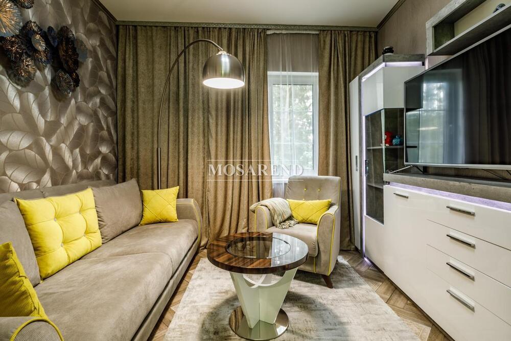 2 коттеджа на одном участке на 25 человек