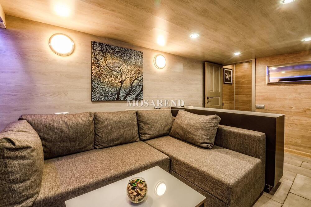 2 коттеджа на одном участке на 25 человек