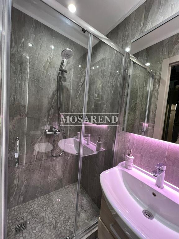 2 коттеджа на одном участке на 25 человек