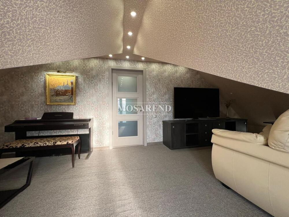 2 коттеджа на одном участке на 25 человек