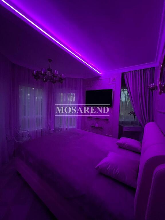 2 коттеджа на одном участке на 25 человек