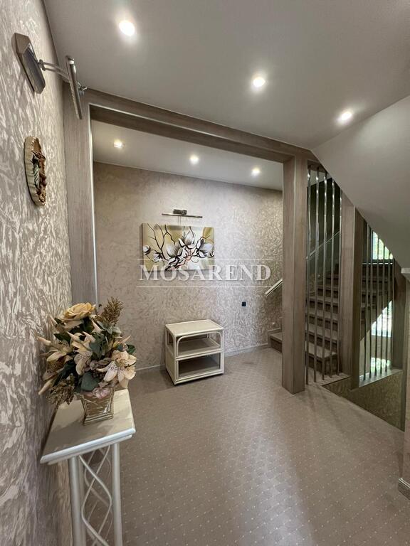 2 коттеджа на одном участке на 25 человек