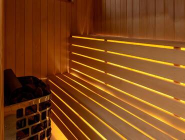 Комплекс из трех коттеджей на 36 человек