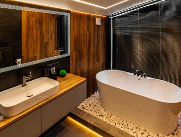 Комплекс из трех коттеджей на 36 человек