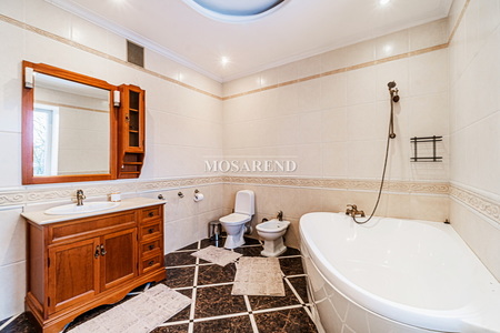 medium_383-dsc03942