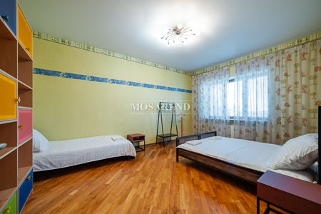 medium_324-webvesna20230917029